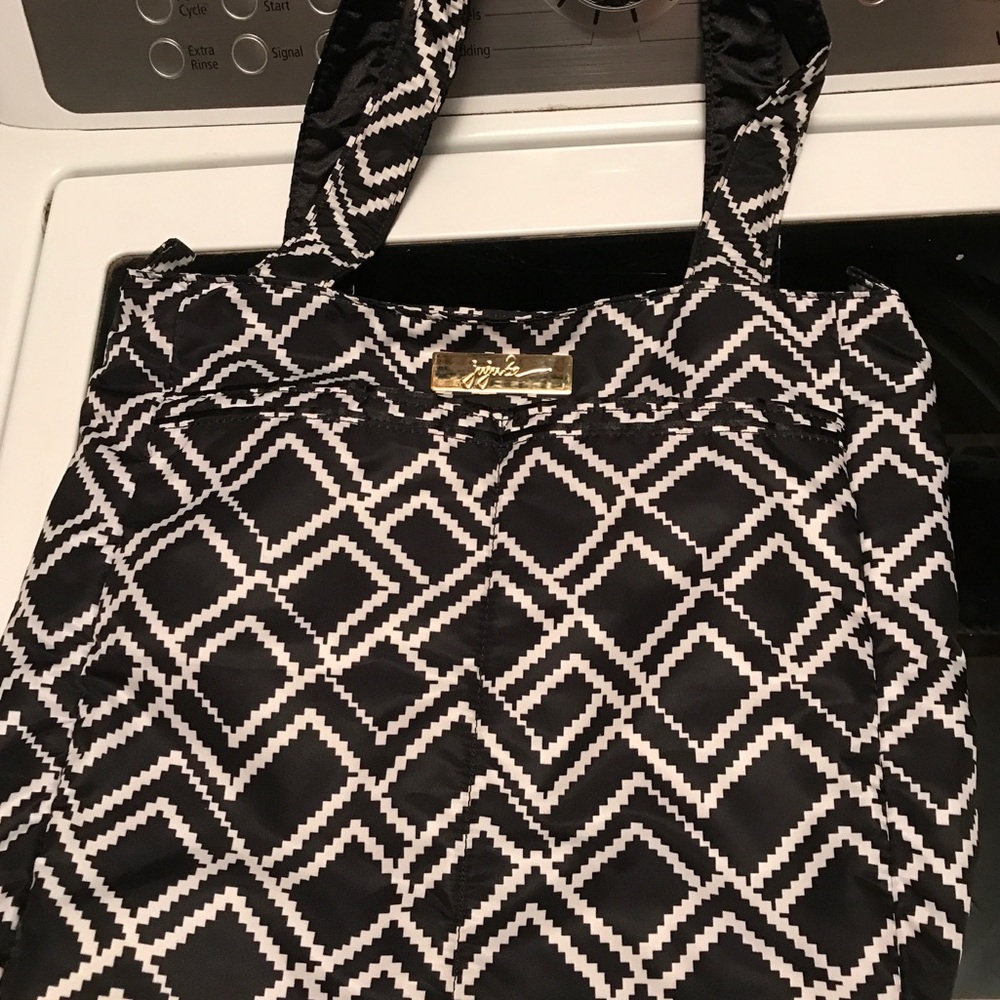 Jujube Be Light - Empress